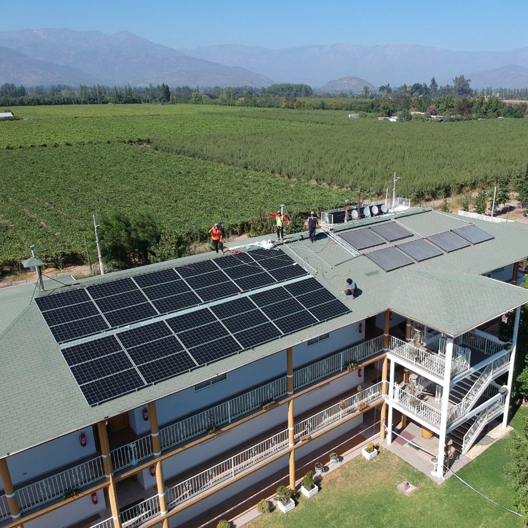 Instalación solar agrícola con sistema de riego
